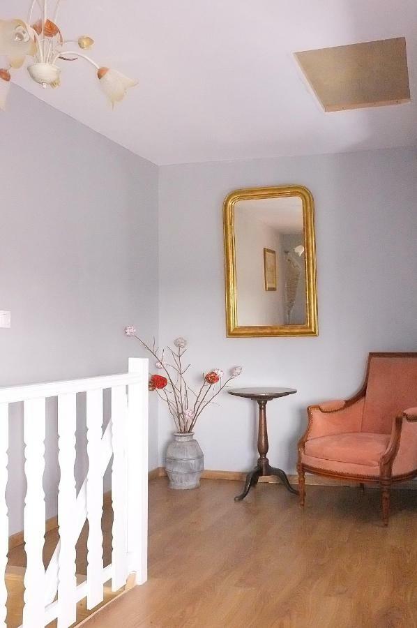 Roncey Le Douitel Bed & Breakfast エクステリア 写真