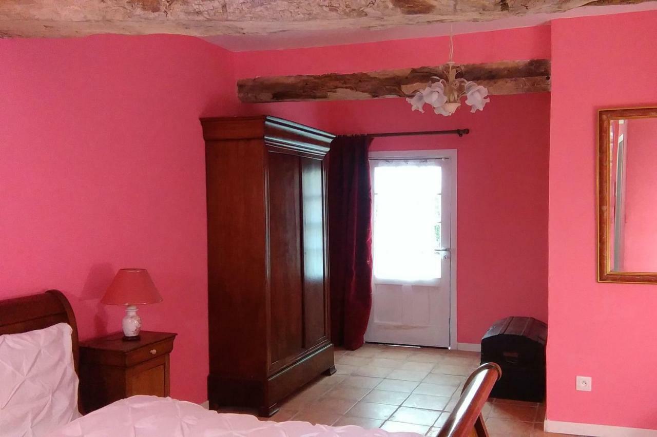 Roncey Le Douitel Bed & Breakfast エクステリア 写真
