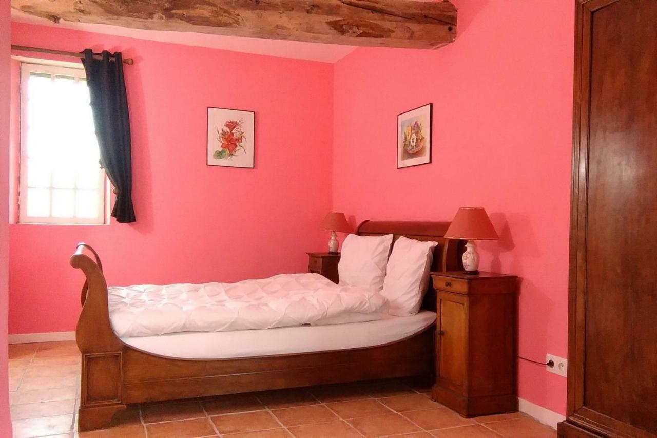 Roncey Le Douitel Bed & Breakfast エクステリア 写真